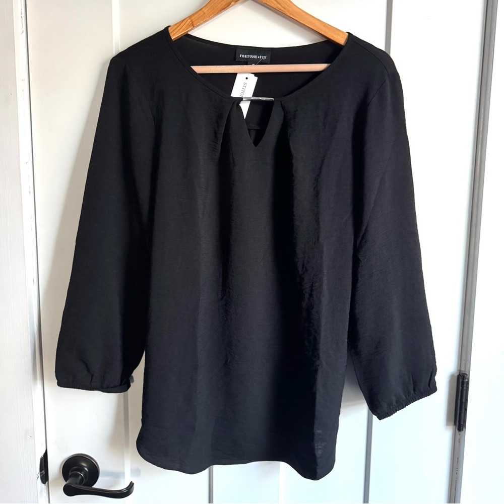 NWT Fortune and Ivy Estrella Key Hole Airette Blouse Dress Top Black Size Medium